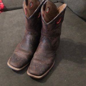 Ariat kids western cowboy/cowgirl boots